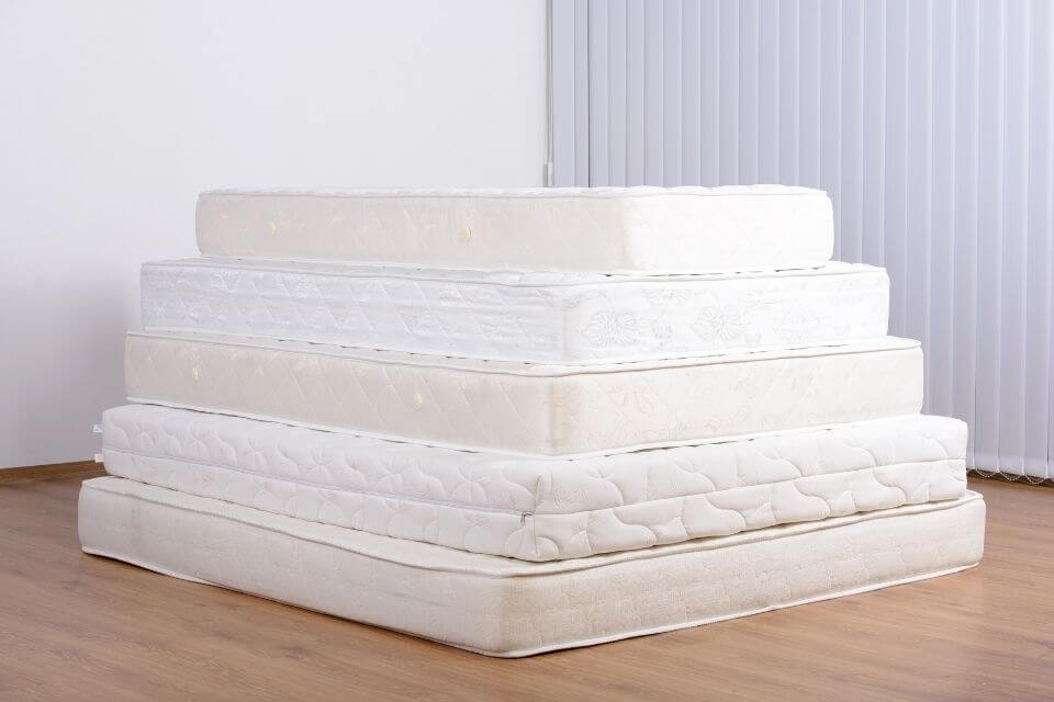 床墊搬運技巧公開！各種加大尺寸床墊搬家費用多少？搬家床墊可以對折嗎？